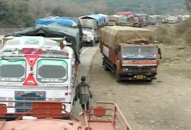 14 फरवरी 2012: तस्‍वीरों में देखें दिनभर की बड़ी खबरें | पढ़ें