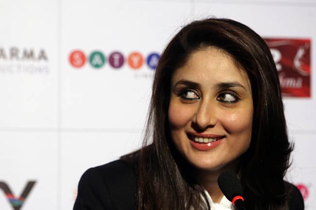 'एक मैं और एक तू' का प्रचार करते करीना व इमरान