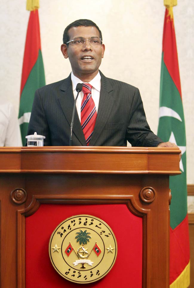 मालदीव में मोहम्मद नशीद के इस्तीफे के बाद हिंसा-प्रदर्शन