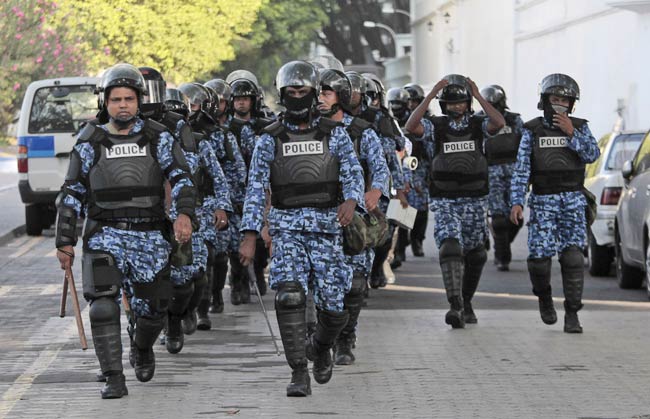 मालदीव में मोहम्मद नशीद के इस्तीफे के बाद हिंसा-प्रदर्शन