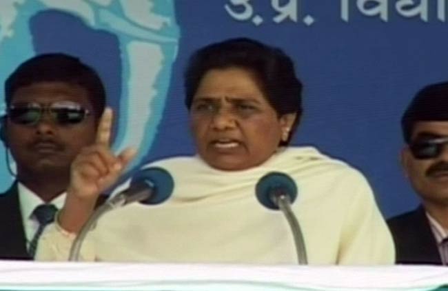 25 फरवरी 2012: तस्‍वीरों में देखें दिनभर की बड़ी खबरें | पढ़ें