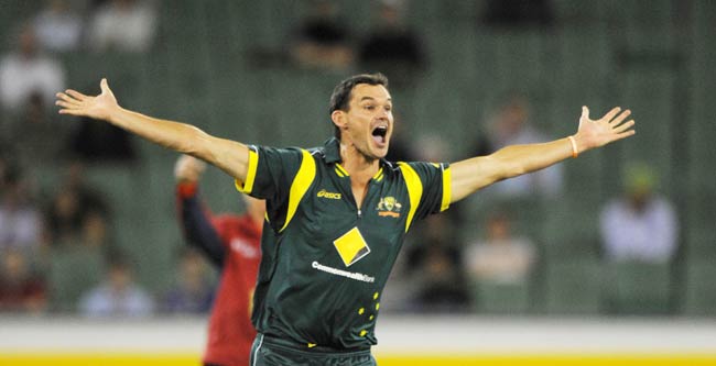 त्रिकोणीय श्रृंखला के पहले मैच में भारत की हार