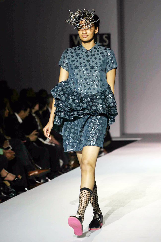 विल्‍स फैशन वीक के चौथे दिन की झलकियां...| फोटो: Day 3