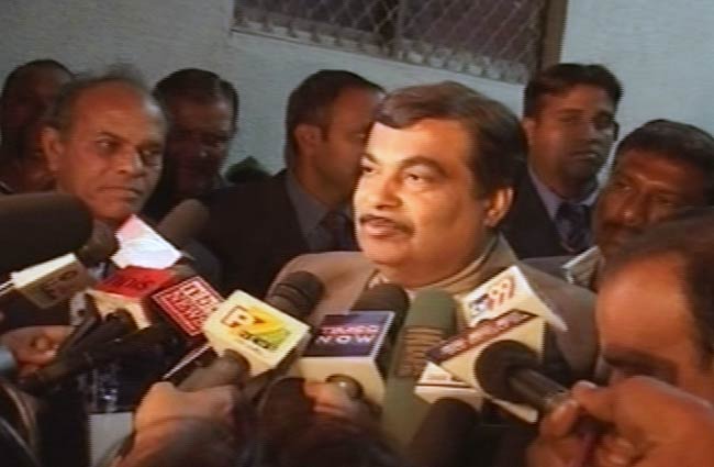 10 फरवरी 2012: तस्‍वीरों में देखें दिनभर की बड़ी खबरें | पढ़ें