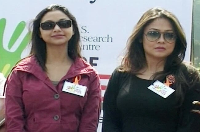 05 फरवरी 2012: तस्‍वीरों में देखें दिनभर की बड़ी खबरें | पढ़ें