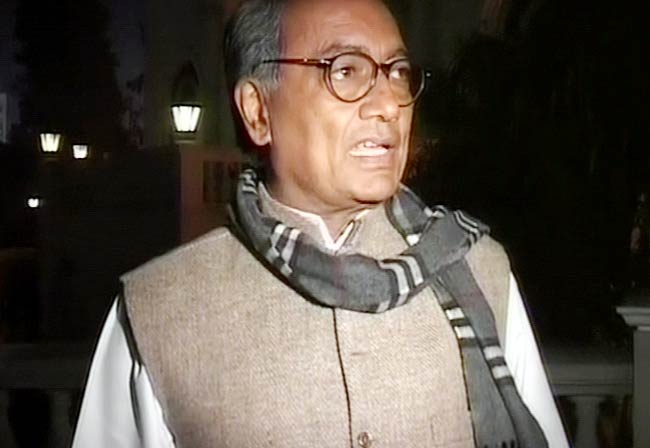 12 फरवरी 2012: तस्‍वीरों में देखें दिनभर की बड़ी खबरें