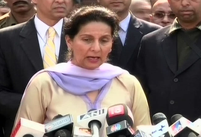 22 फरवरी 2012: तस्‍वीरों में देखें दिनभर की बड़ी खबरें | पढ़ें