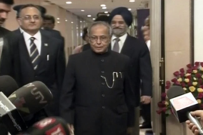 22 फरवरी 2012: तस्‍वीरों में देखें दिनभर की बड़ी खबरें | पढ़ें