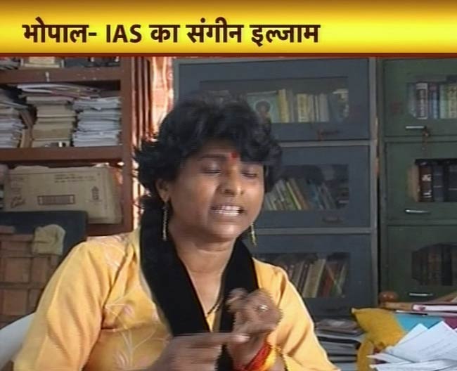 20 फरवरी 2012: तस्‍वीरों में देखें दिनभर की बड़ी खबरें | पढ़ें