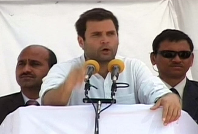 22 फरवरी 2012: तस्‍वीरों में देखें दिनभर की बड़ी खबरें | पढ़ें