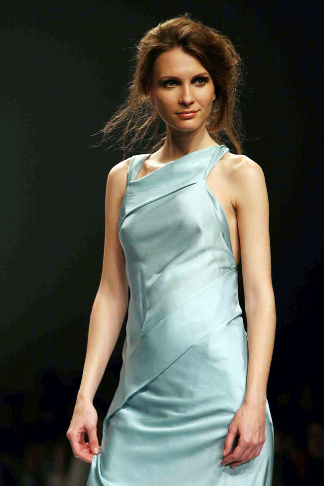 विल्‍स इंडिया फैशन वीक में मॉडलों का धमाल...| अन्‍य तस्‍वीरें