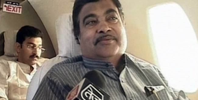 26 फरवरी 2012: तस्‍वीरों में देखें दिनभर की बड़ी खबरें | पढ़ें