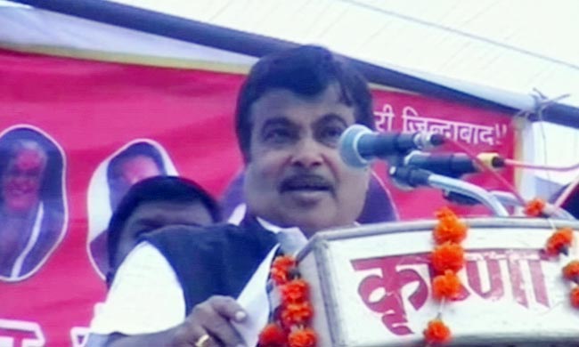 06 फरवरी 2012: तस्‍वीरों में देखें दिनभर की बड़ी खबरें | पढ़ें