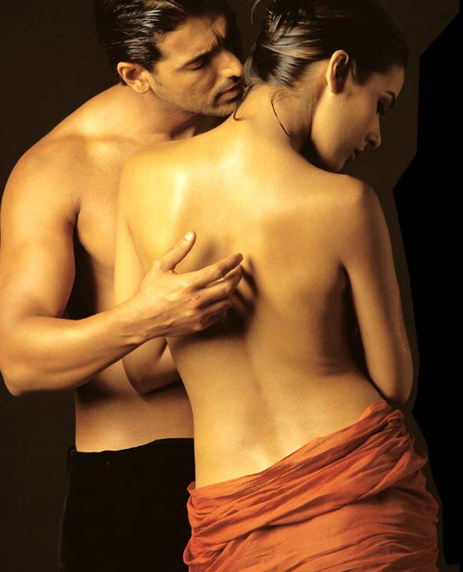 फिल्‍में जो हॉट पोस्‍टर से ही हुई चर्चित | जो बनाए मदहोश...