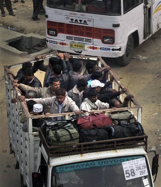 यूपी में पहले चरण के मतदान की पूरी तैयारी