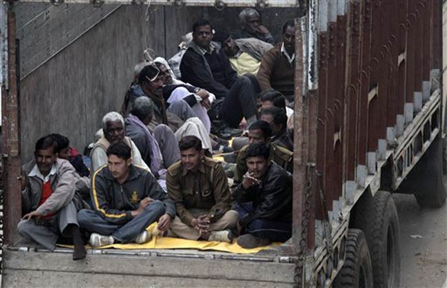 यूपी में पहले चरण के मतदान की पूरी तैयारी