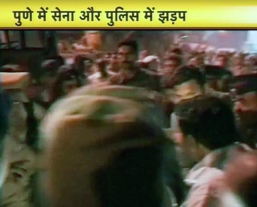 1 फरवरी 2012: तस्‍वीरों में देखें दिनभर की बड़ी खबरें | पढ़ें