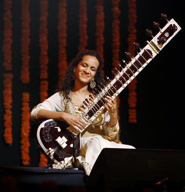 पं. रविशंकर के सितारवादन से मुग्‍ध हुए बैंगलोरवासी