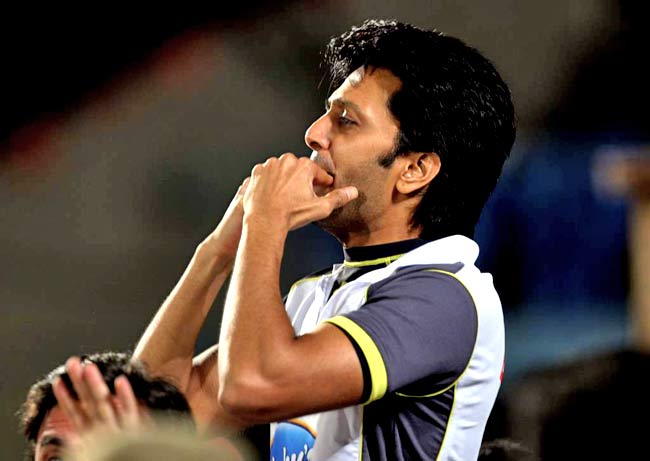 सेलिब्रेटी क्रिकेट लीग में सितारे | सबसे अमीर मॉडल