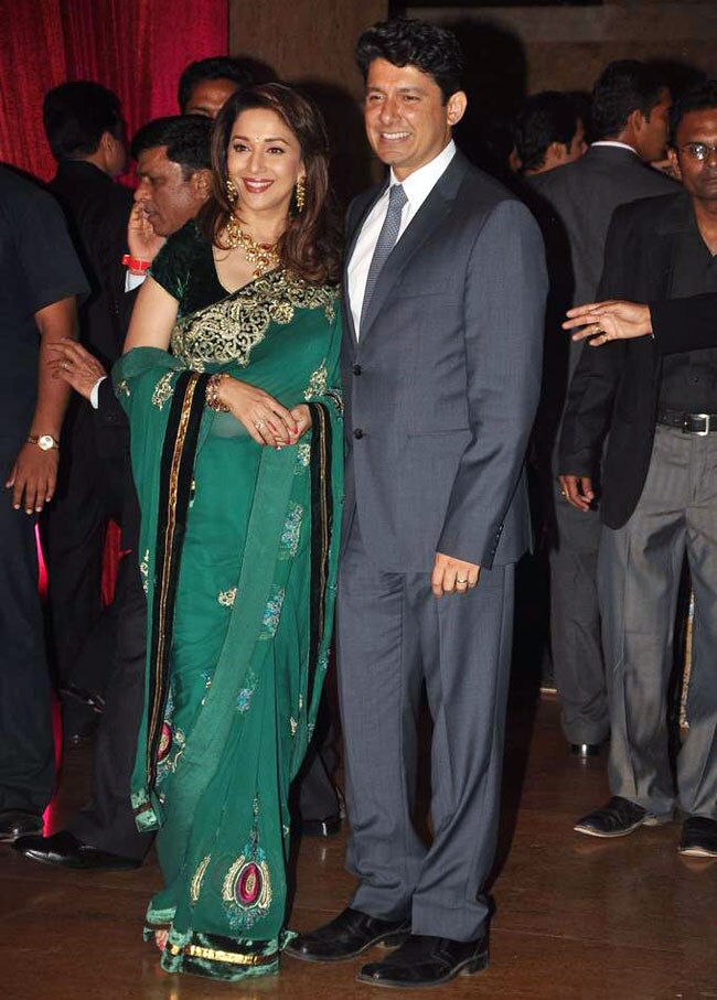 रितेश-जेनेलिया के रिसेप्शन में उमड़ा बॉलीवुड | संगीत समारोह