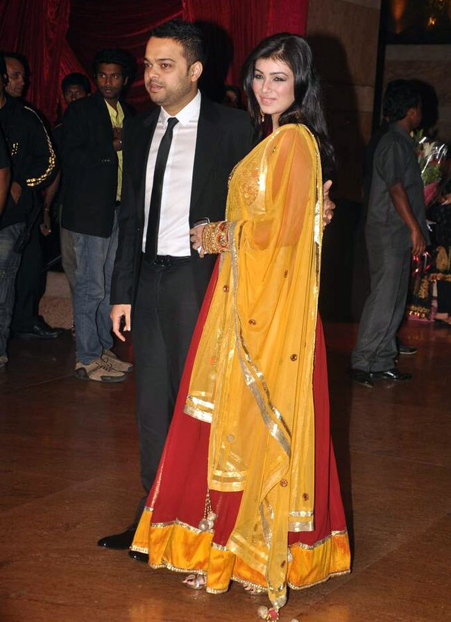 रितेश-जेनेलिया के रिसेप्शन में उमड़ा बॉलीवुड | संगीत समारोह