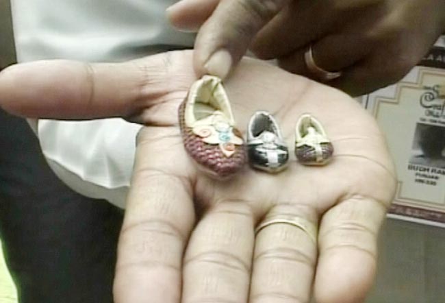 06 फरवरी 2012: तस्‍वीरों में देखें दिनभर की बड़ी खबरें | पढ़ें