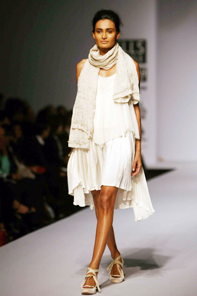 विल्‍स फैशन वीक के चौथे दिन की झलकियां...| फोटो: Day 3