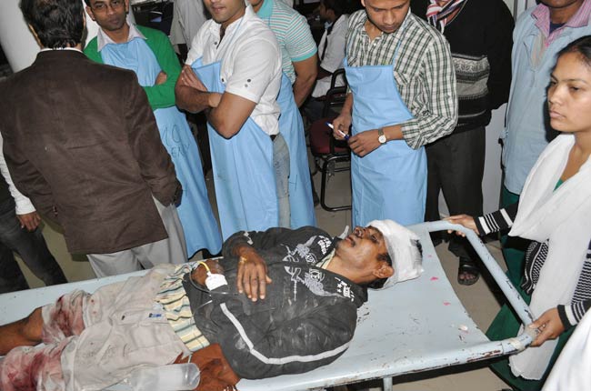 असम में पटरी से उतरी ट्रेन