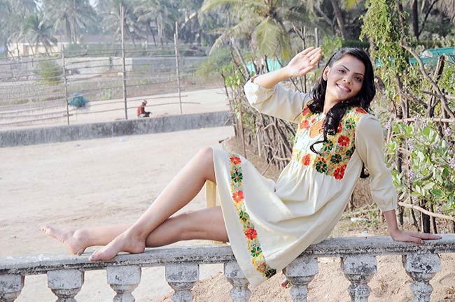 साक्षी प्रधान का ऊ ला ला ला... | बोल्‍ड होती बालाएं