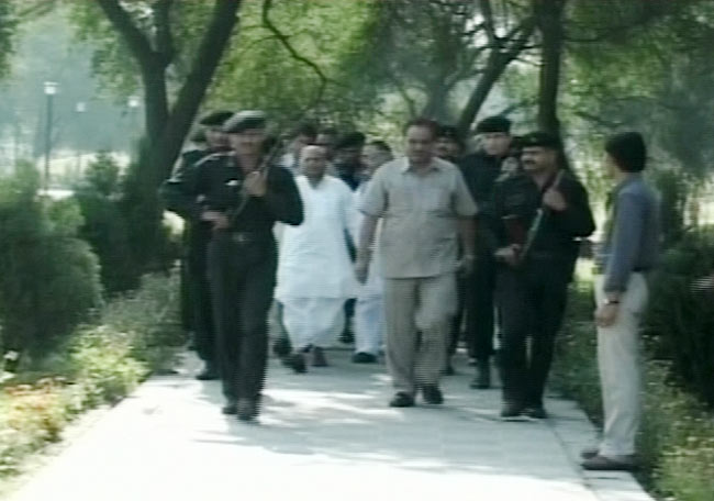 तस्‍वीरों में यूपी के चुनावी महासमर का तीसरा दौर