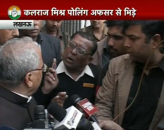 देखिए यूपी में चौथे दौर के चुनाव की तस्‍वीरें