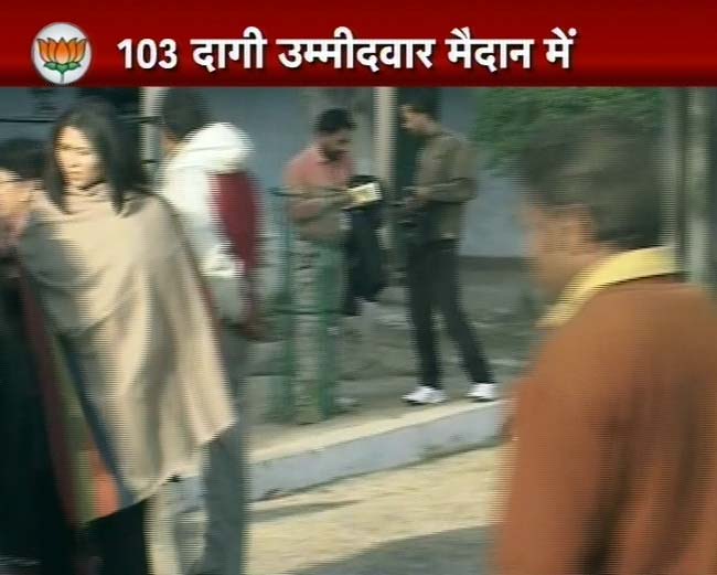 देखिए यूपी में चौथे दौर के चुनाव की तस्‍वीरें