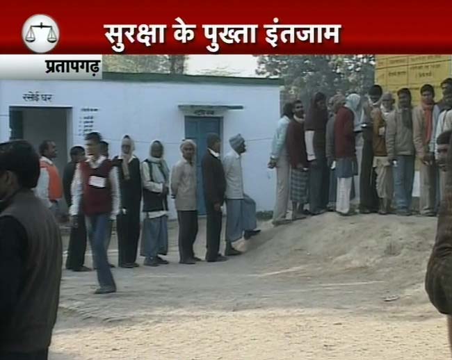 देखिए यूपी में चौथे दौर के चुनाव की तस्‍वीरें