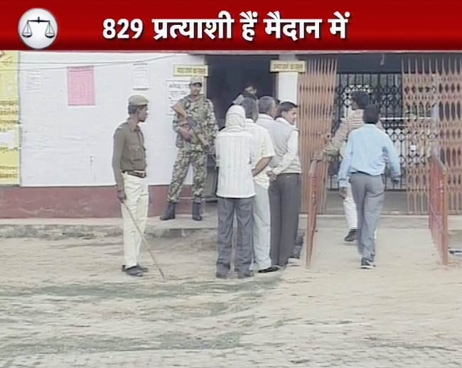 देखिए यूपी में पांचवे दौर के चुनाव की तस्‍वीरें