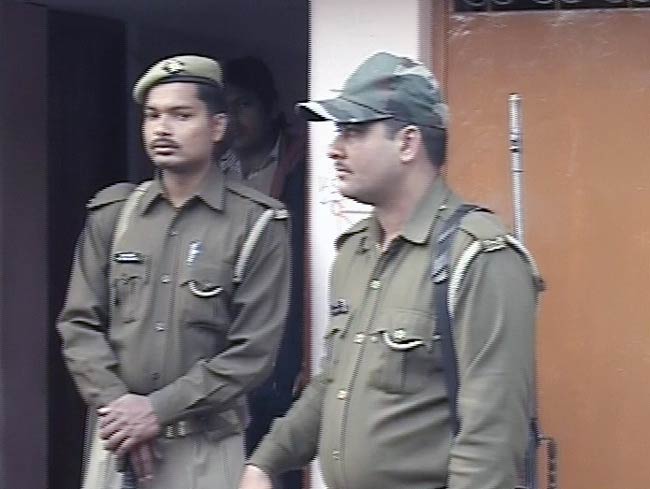 देखिए यूपी में पांचवे दौर के चुनाव की तस्‍वीरें