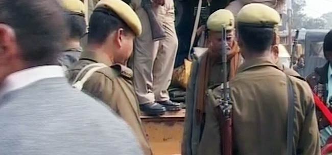 यूपी में शुरू हुआ चुनावी महादंगल