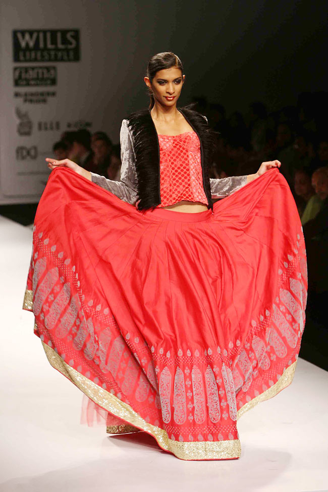 विल्‍स फैशन वीक के चौथे दिन की झलकियां...| फोटो: Day 3