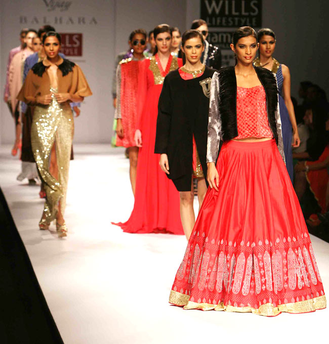 विल्‍स फैशन वीक के चौथे दिन की झलकियां...| फोटो: Day 3