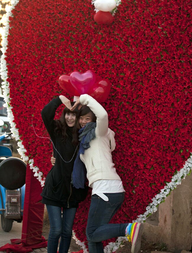 पूरी दुनिया में प्यार की एक ही जुबां | रोमांटिक फिल्में