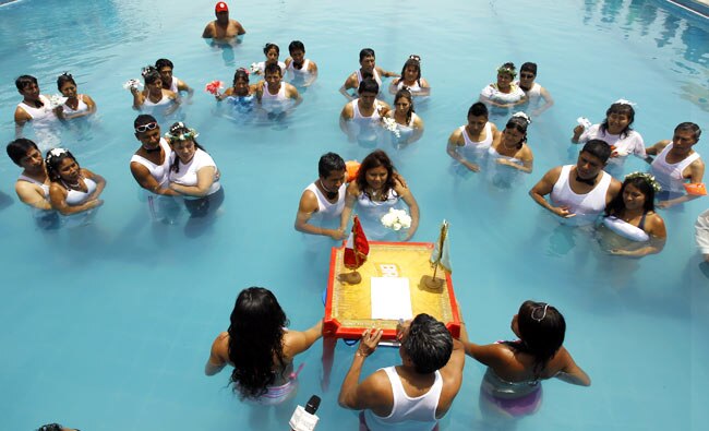 पूरी दुनिया में प्यार की एक ही जुबां | रोमांटिक फिल्में