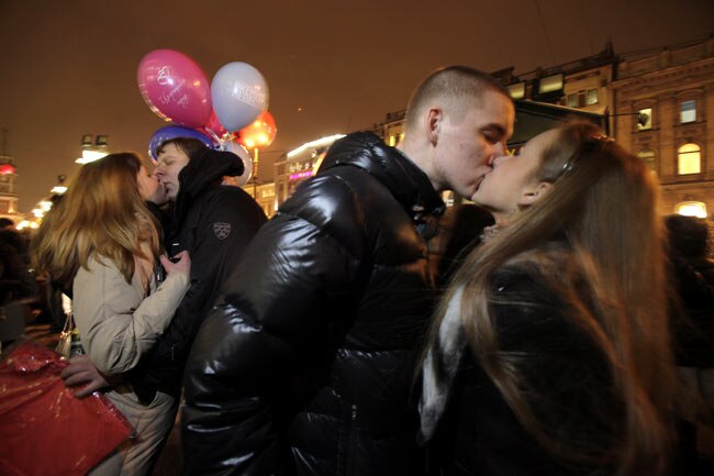 पूरी दुनिया में प्यार की एक ही जुबां | रोमांटिक फिल्में