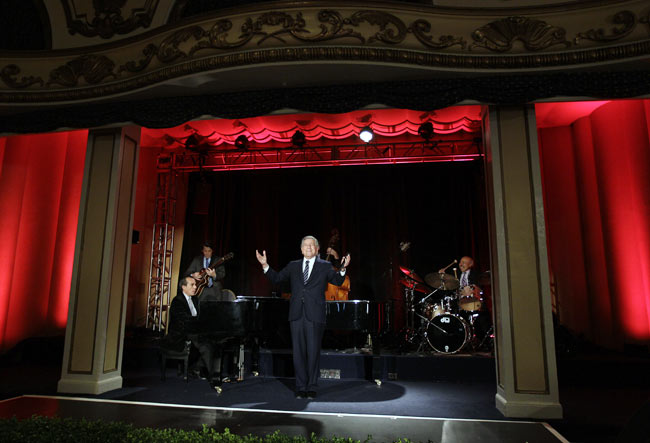 पूरी दुनिया में प्यार की एक ही जुबां | रोमांटिक फिल्में