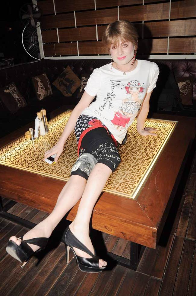 वीना मलिक की बर्थडे पार्टी | वीना की विवादित फोटो