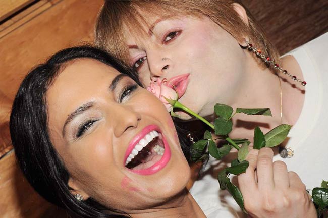 वीना मलिक की बर्थडे पार्टी | वीना की विवादित फोटो