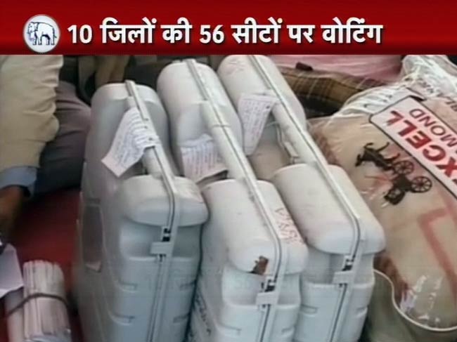 तस्‍वीरों में यूपी के चुनावी महासमर का तीसरा दौर