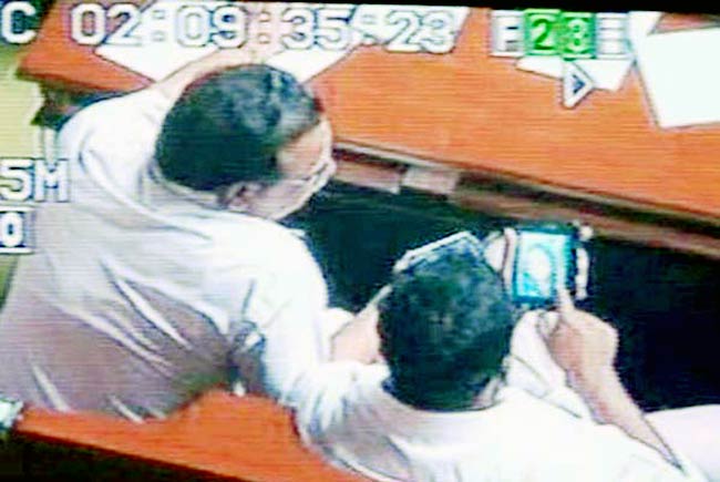 तस्‍वीरों से जानिए PORN की कहानी | न्यूड पूनम पांडे