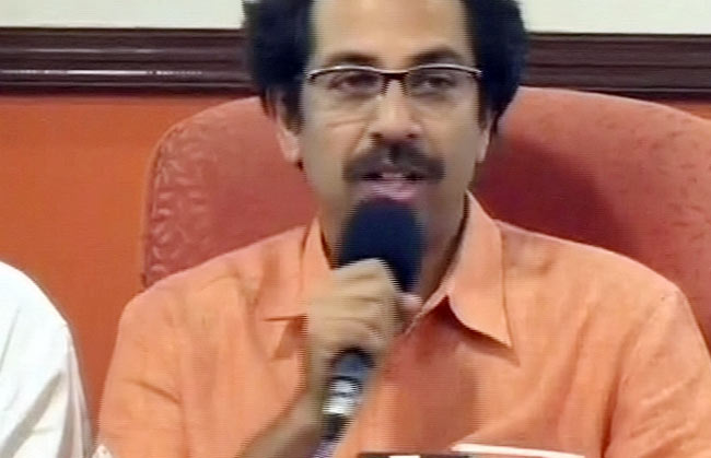 17 फरवरी 2012: तस्‍वीरों में देखें दिनभर की बड़ी खबरें | पढ़ें