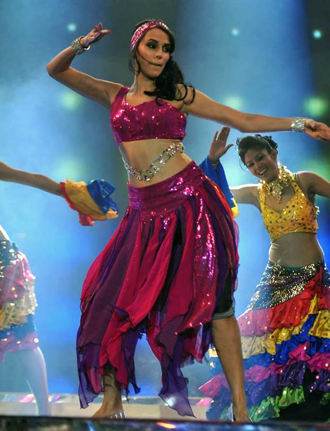 ग्रेट वुमन एचिवर्स अवार्ड में लगा कलाकारों का मेला | हसीनाएं