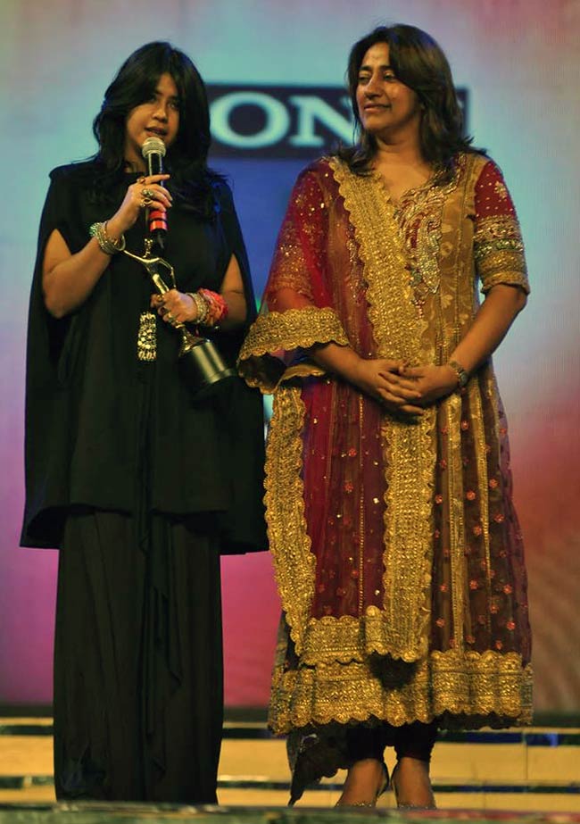 ग्रेट वुमन एचिवर्स अवार्ड में लगा कलाकारों का मेला | हसीनाएं