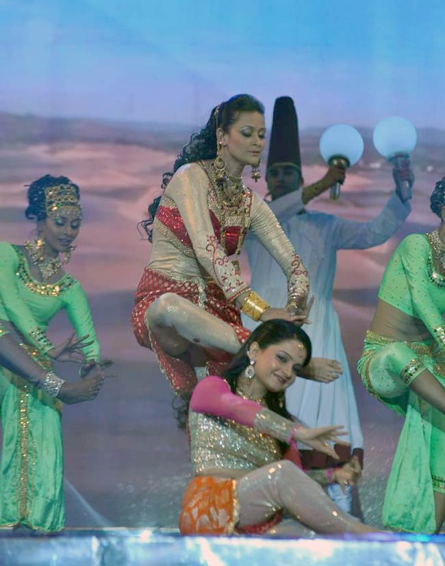 ग्रेट वुमन एचिवर्स अवार्ड में लगा कलाकारों का मेला | हसीनाएं